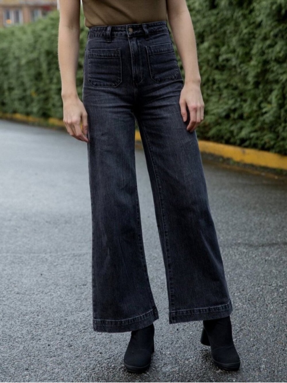 Rolla’s Sailor High Rise Wide Leg Jeans black denim size 26